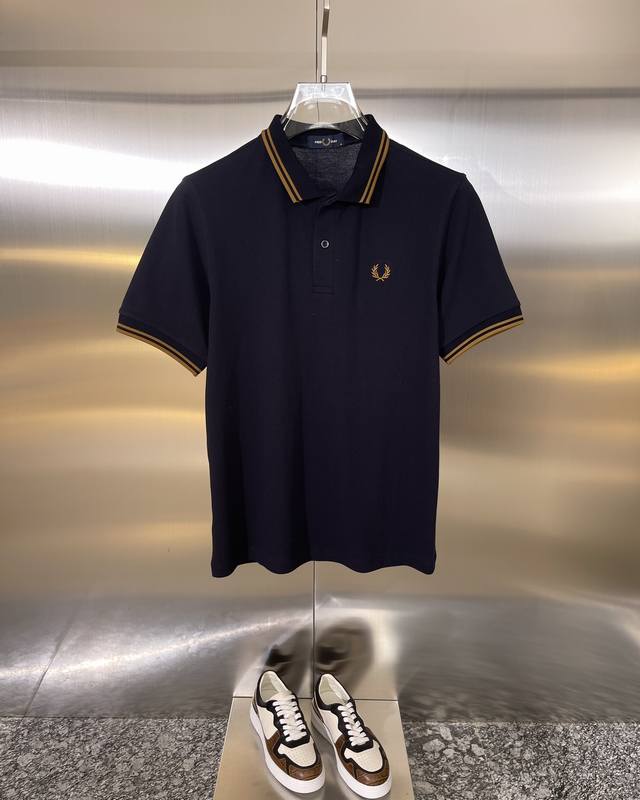 Fred Perry polo 衫 基础修身版型 经典刺绣稻穗图案 纯棉珠地面料 爽滑透气 上身质感超好 撞色条纹螺纹设计 青春显活力 重返少年时代 休闲 商务