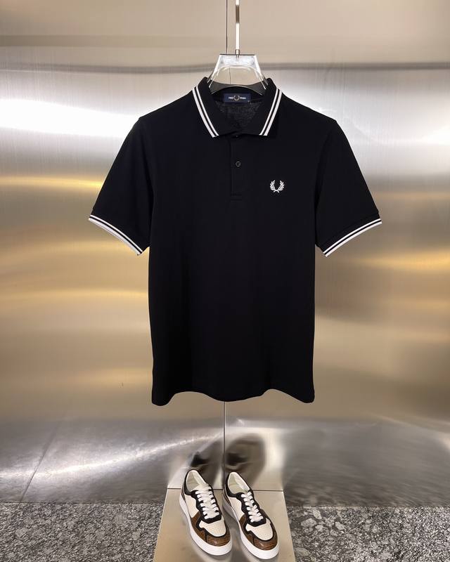 Fred Perry polo 衫 基础修身版型 经典刺绣稻穗图案 纯棉珠地面料 爽滑透气 上身质感超好 撞色条纹螺纹设计 青春显活力 重返少年时代 休闲 商务