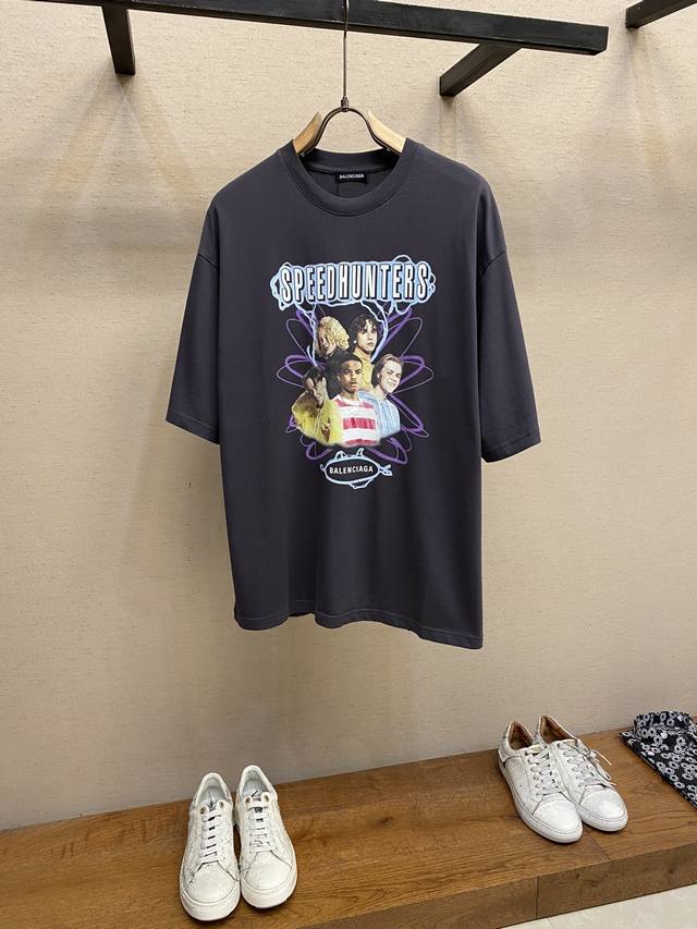 Balenciaga、BLCG Speedhunters人像乐队短袖T恤 tee。中古单品开发 此款难度系数非常高 采用俩种印花工艺 康利丝网印 技术难度实在太