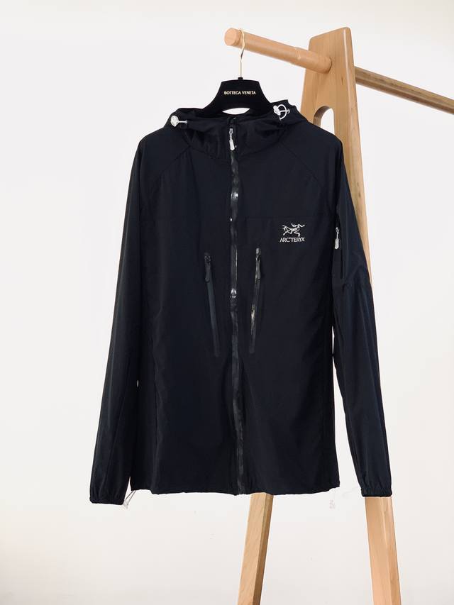 ARCTERYX 始祖鸟 2024SS春夏新品 防晒衣最新款，夏季必备！ 防晒指数50+认证款！高端品质无敌！ 始祖鸟ARC‘TERYX 6代防晒衣 机能薄型夹