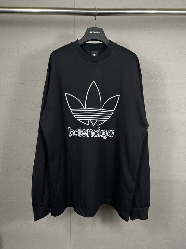 FFF细节图 顶级版本.官网品质 BALENCI*GA 巴黎联名Adidas前面刺绣LOGO长袖T恤# 面料采用巴黎ZP定织定染全棉双纱。克重260克，布面干净 - 点击图像关闭