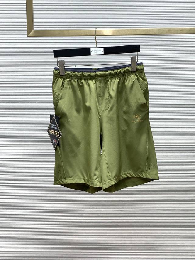 ARCTERYX 始祖鸟，2024春季新品，时尚休闲裤，专柜同步有售，原单狠货，采用进口原版面料，顶级印花工艺字母图案logo，档次极高，从容百搭，上身帅气有型