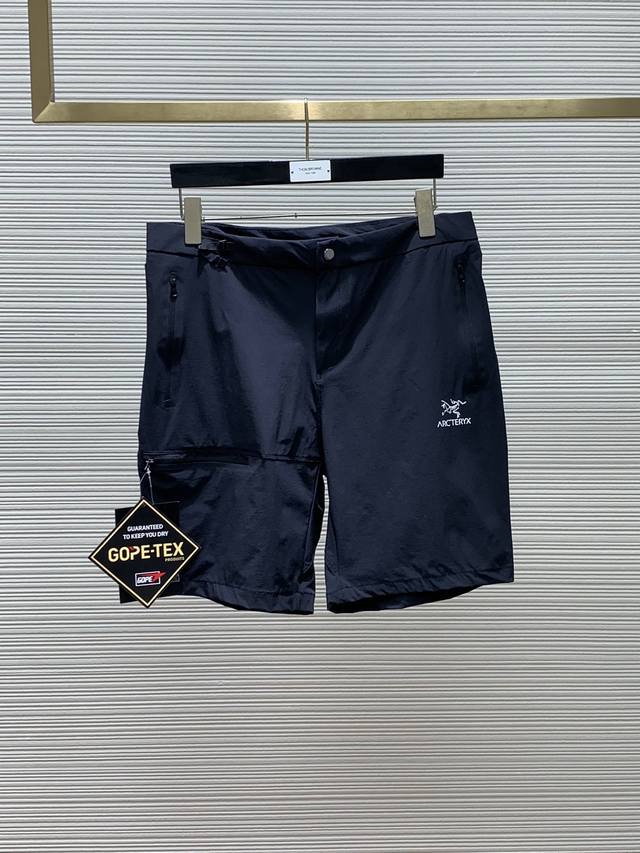 ARCTERYX 始祖鸟，2024春季新品，时尚休闲裤，专柜同步有售，原单狠货，采用进口原版面料，顶级印花工艺字母图案logo，档次极高，从容百搭，上身帅气有型