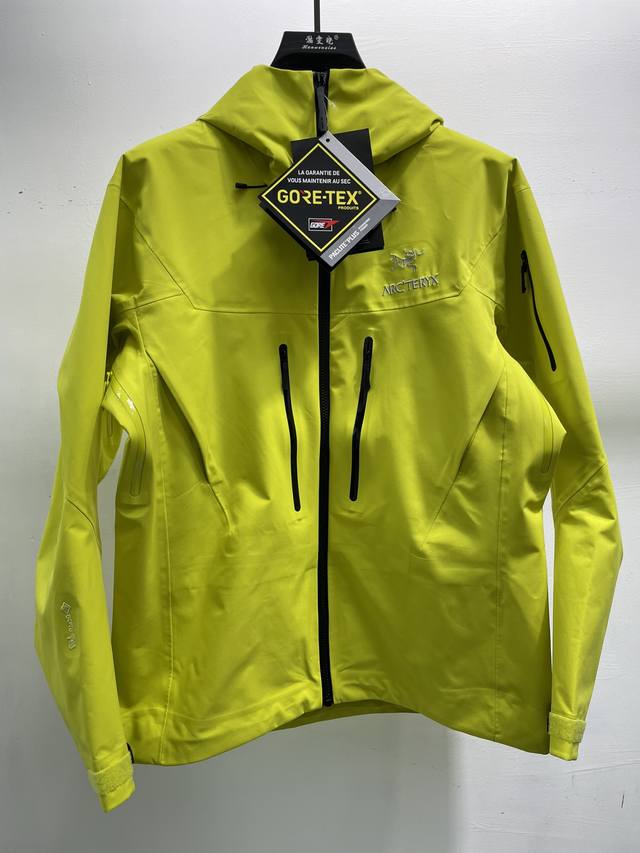 Arcteryx始祖鸟 Alpha系列 Sv 第7代 GORE-TEX Pro 刺绣Logo图案休闲运动连帽拉链硬壳冲锋衣 24新品 Arcteryx始祖鸟 A