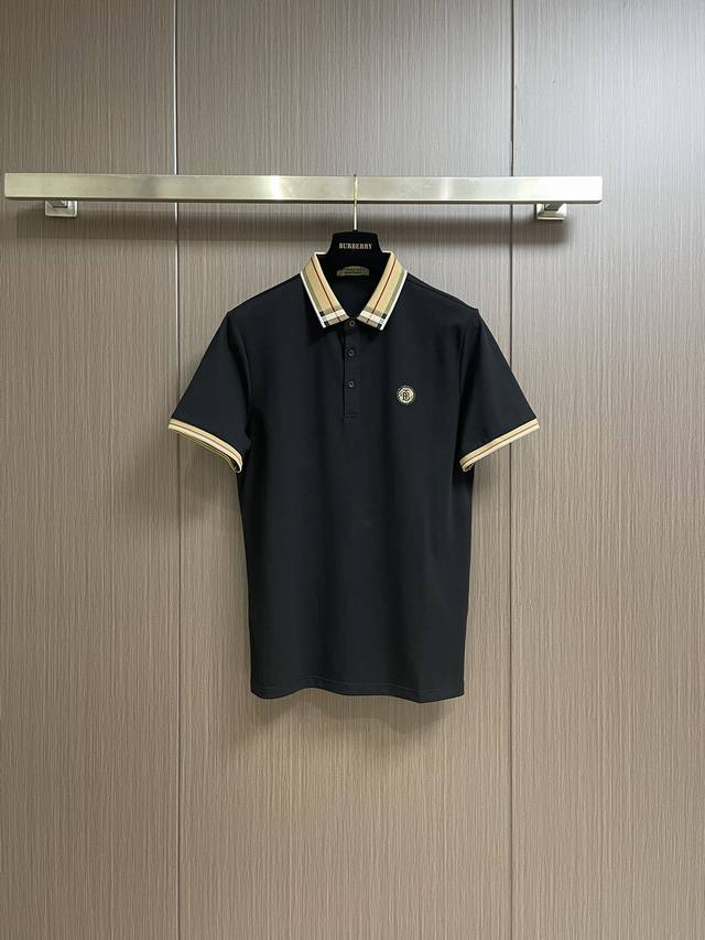 burberry 男士短袖polo 简洁时尚百搭 经典立体图案字母logo定制进口面料 穿着舒适 透气 档次高很有质感 简单大方得体 时尚不失个性 上身休闲随性