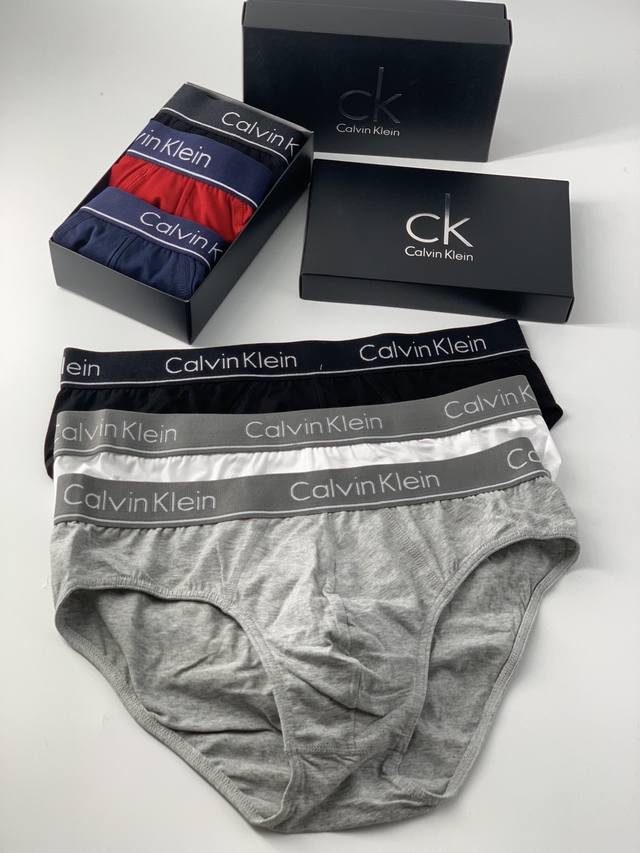 Calvin kiein男士抗菌三角裤 纯色纯棉CK内裤L XL XXL XXXL出新啦 纯棉面料 面料柔软 舒适透气 男士 最佳选择 一盒3条装 颜色可自选