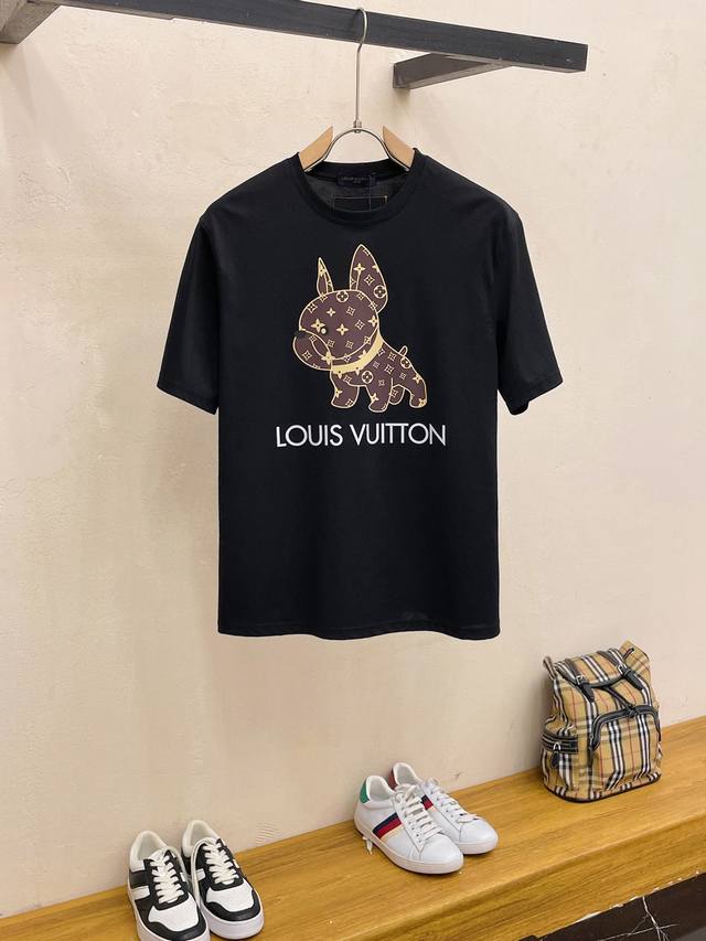 LV 宽松版型 最新最顶级版本 最顶级的品质专柜原单短袖，顶级制作工艺进口面料，专柜款独特设计，采用进口高端订制面料 手感一流！官网在售！码数：M-XXL