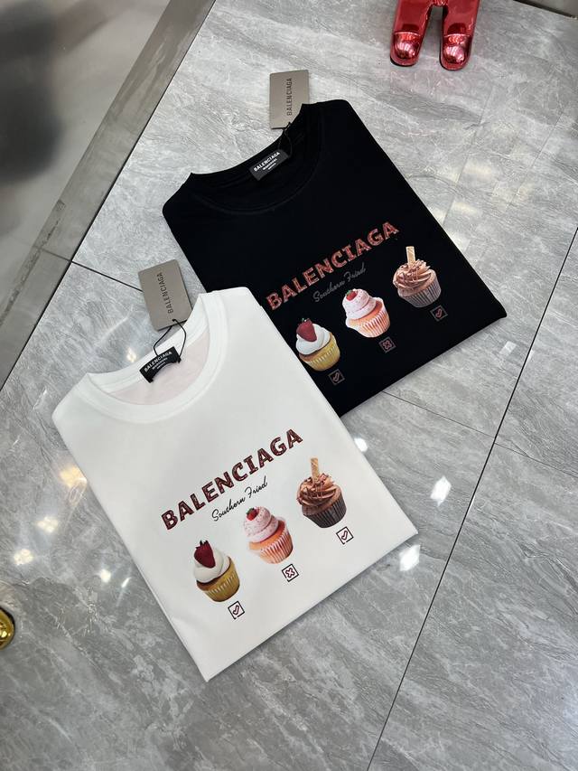 Balenciaga 巴黎世家 2024年春夏新品上新 三标齐全 圆领短袖T恤 好货不用过多介绍 看细节 专柜码数：M-XXXL 175 140建议L