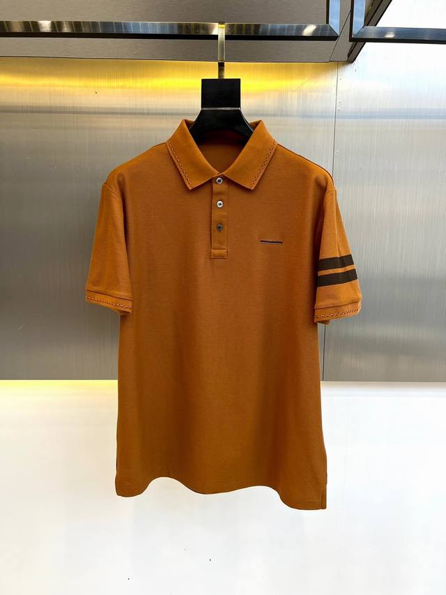 Zegna杰尼亚、2024新品男士商务休闲翻领polo shirt。六角珠地蜂窝珠地。本店主推了八年的经典大珠地面料，专柜60%以上的POLO衫都是此款面料。今