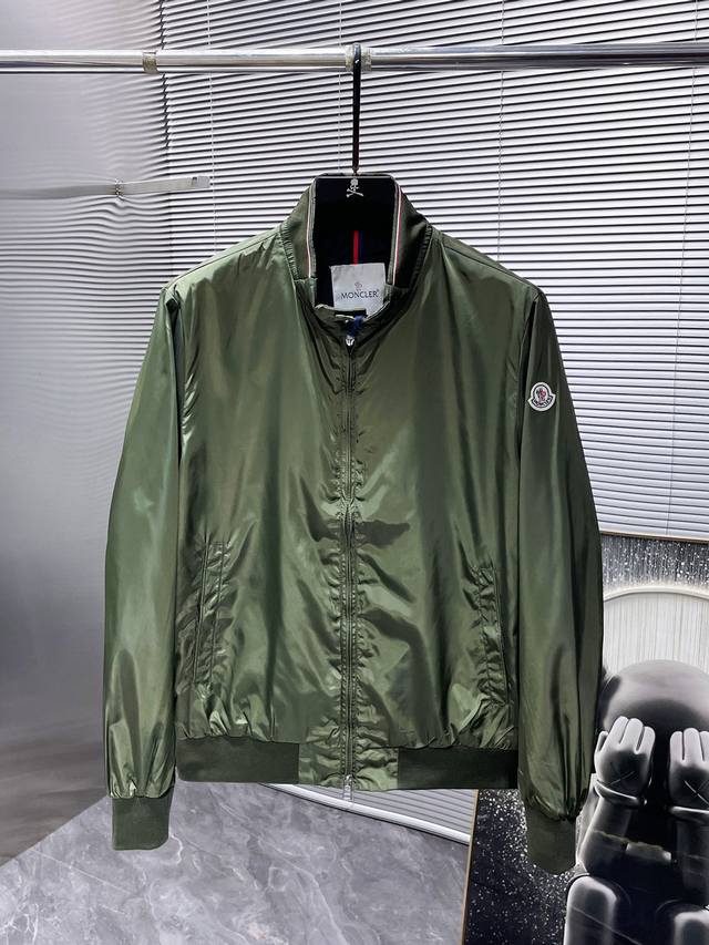 蒙口 Moncler 2024ss早秋新款 立领 夹克 外套，高端版本！专柜定制面料 透气舒适度高，细节无可挑剔，品牌元素设计理念，体现高品质。手感细腻柔软！呈