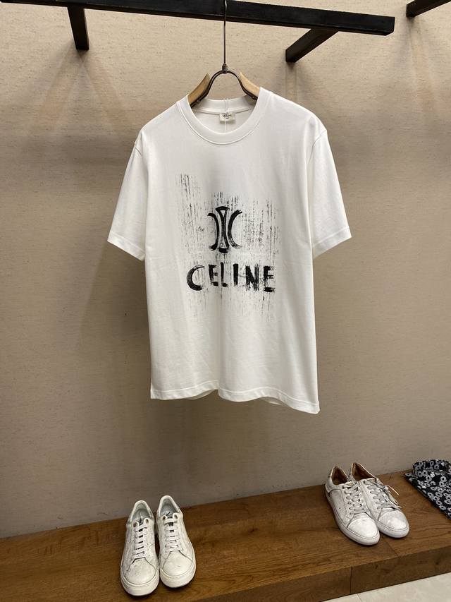 Celine、赛* 手绘涂鸦logo字母半袖T恤 重磅纯棉洗水工艺OS宽松版半袖T恤 洗涤方式：反面包裹洗衣袋冷水快速机洗！！不得浸泡 温热水洗涤！ 尺码：S-