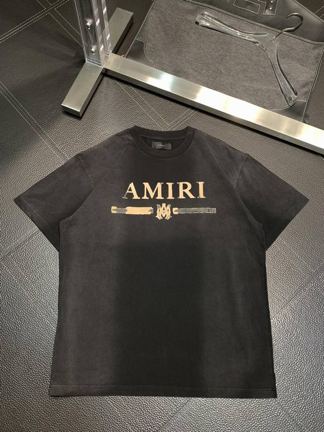 Amiri 独家专供新款原单男士休闲短袖 高端定制 高版本 时尚百搭爆款进口面料 胸前logo图案设计 手感超柔软细腻 穿着亲肤舒适 高端精品 代工厂精细做工