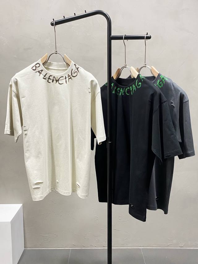 Balenciaga 巴黎世家独家专供新款原单男士休闲短袖 高端定制 高版本 时尚百搭爆款进口面料 手感超柔软细腻 穿着亲肤舒适 高端精品 代工厂精细做工 上身