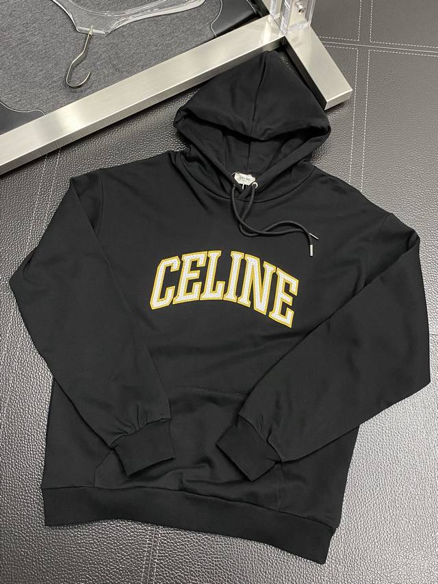 CELINE赛琳独家专供新款原单男士休闲连帽卫衣 高端定制 高版本 时尚百搭爆款原版进口420克双股纯棉面料 螺纹袖口.领口衣摆 图案logo 手感超柔软细腻