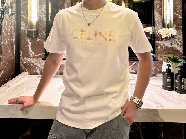 Celine 2024夏季最新品，专柜同步有售，原单狠货，休闲时尚圆领短袖T恤，进口原版面料，顶级印花工艺字母图案logo，独特设计，上身舒适透气，档次极高，上