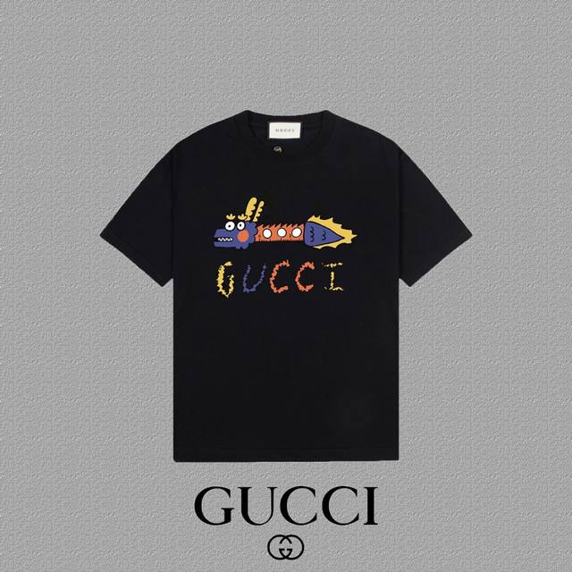 Gucci 古奇] 2024FW短袖T恤 LOGO印花 高端32s双纱260克面料 重磅面料 定制拉架罗纹同缸同染 三标齐全 男女同款 颜色：黑色 白色 尺码：