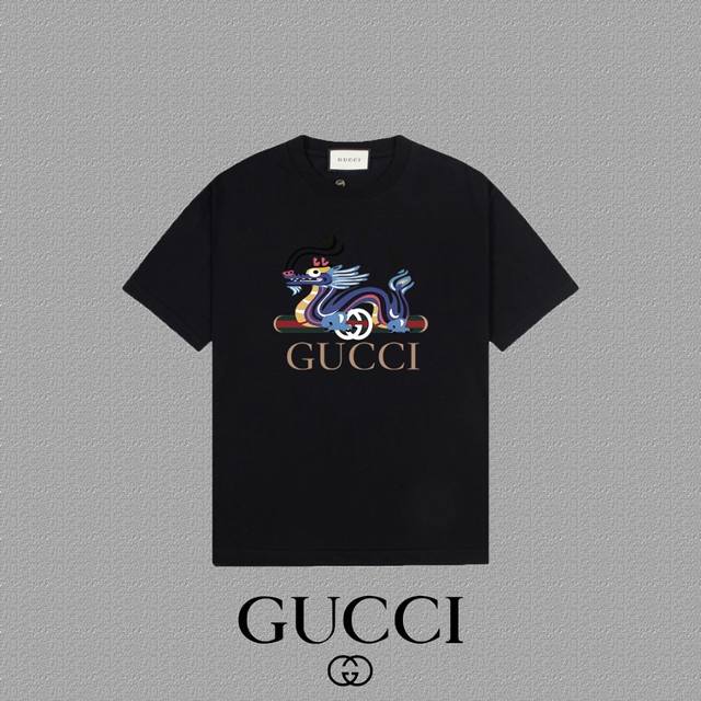 Gucci 古奇] 2024FW短袖T恤 LOGO印花 高端32s双纱260克面料 重磅面料 定制拉架罗纹同缸同染 三标齐全 男女同款 颜色：黑色 白色 尺码： - 点击图像关闭