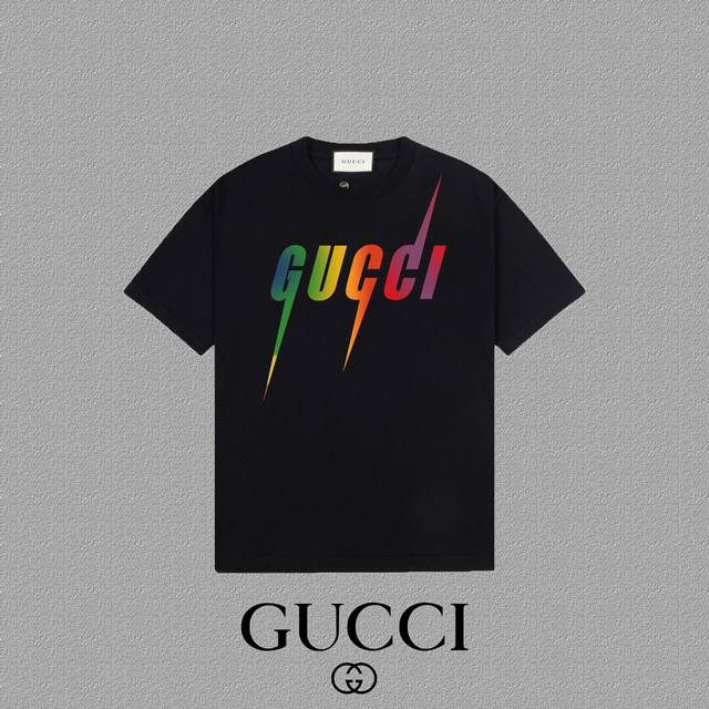 Gucci 古奇] 2024FW短袖T恤 渐变闪电LOGO印花 高端32s双纱260克面料 重磅面料 定制拉架罗纹同缸同染 三标齐全 男女同款 颜色：黑色 白色