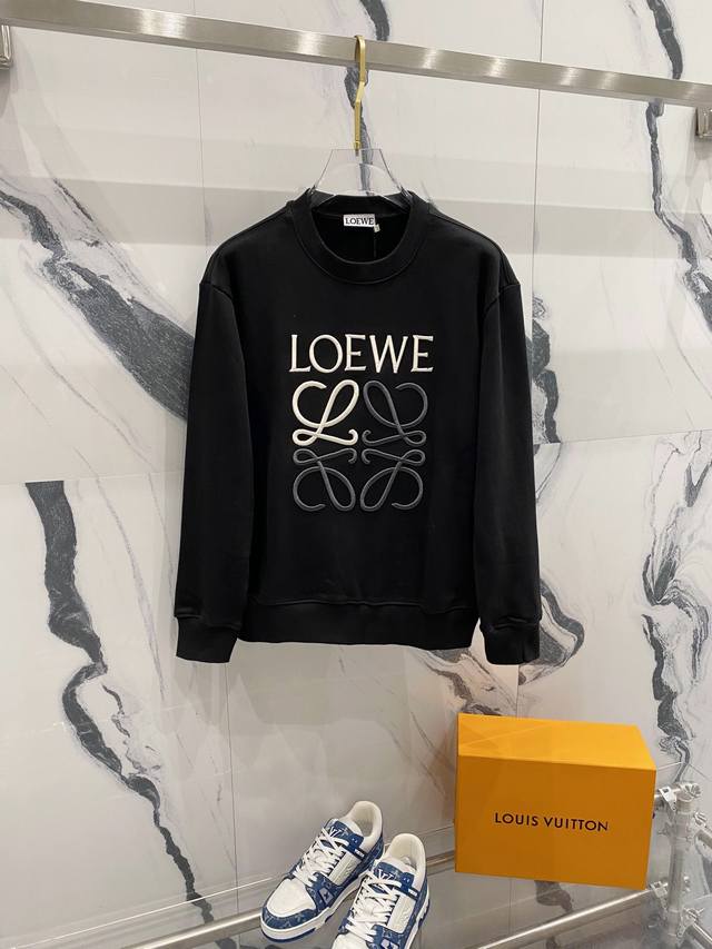 LOEWE 罗意威 2024秋季圆领新款卫衣 经典拼色刺绣字母LOGO图案 原版面料 官方同款 纯原品质 同缸染面料 手感非常舒服 百搭超级百搭好看 男女都非常