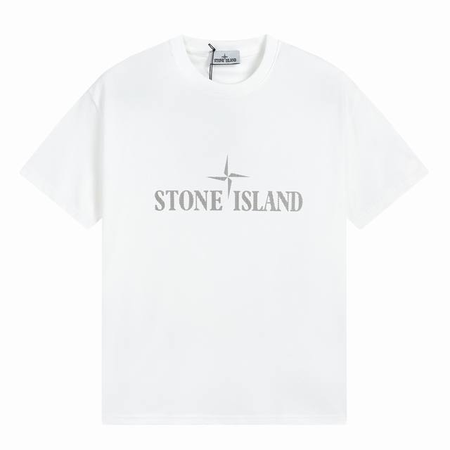 Stone lsland 石头岛夏季斜纹logo印花短袖T恤 原版打造 细节高控 -采用230克精梳棉32支双纱 手感柔软舒适 吸汗透气. -简单基础百搭款 原