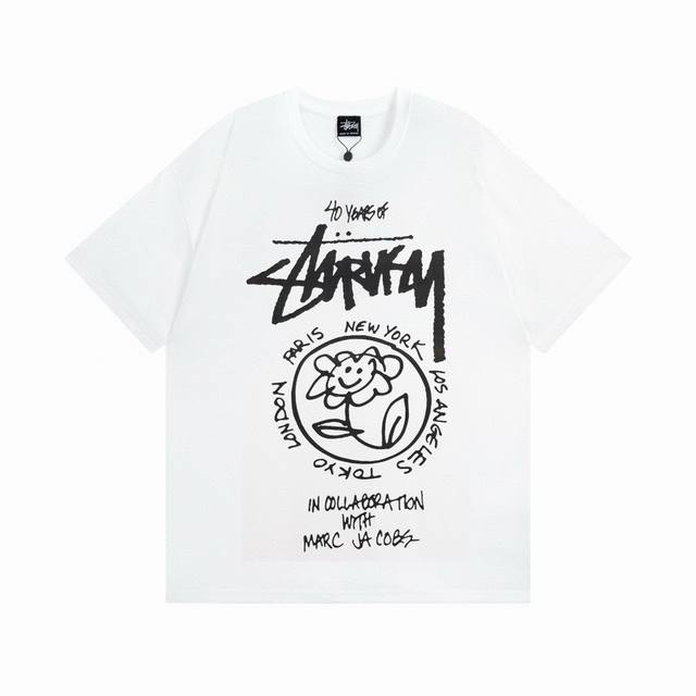 款号HN740 高品质版本，区别通货 斯图西 Stussy x Marc Jacobs 40周年联名款 经典巡游短袖T恤 短袖男女同款 -面料精选32支230克