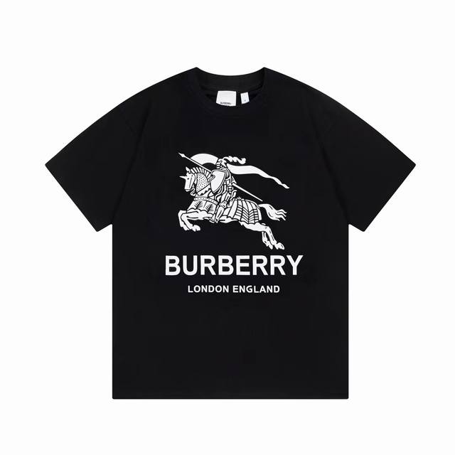 BURBERRY 巴宝莉 战马 字母大Logo经典识标压花 精致升级，灵感源自八十年代复古 原版面料 官方同款 定制260克同缸染面料 手感非常舒服 春夏最新砖