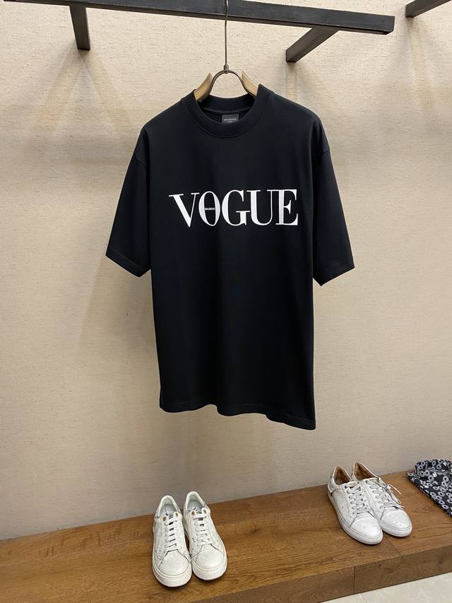 Balenciaga、BLCG 巴子Balenciaga和 vogue 的限定联名在日本限定发售啦！这次的数量比之前银座限定还要少os宽松版型 成衣酵洗 实物超