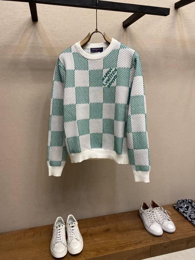 LV 2024FW 秋冬新款 飞线针织长袖圆领毛衣 进口机双面立体提花 全幅 Light Damier 提花呈现纹理效果 Marque L. Vuitton d