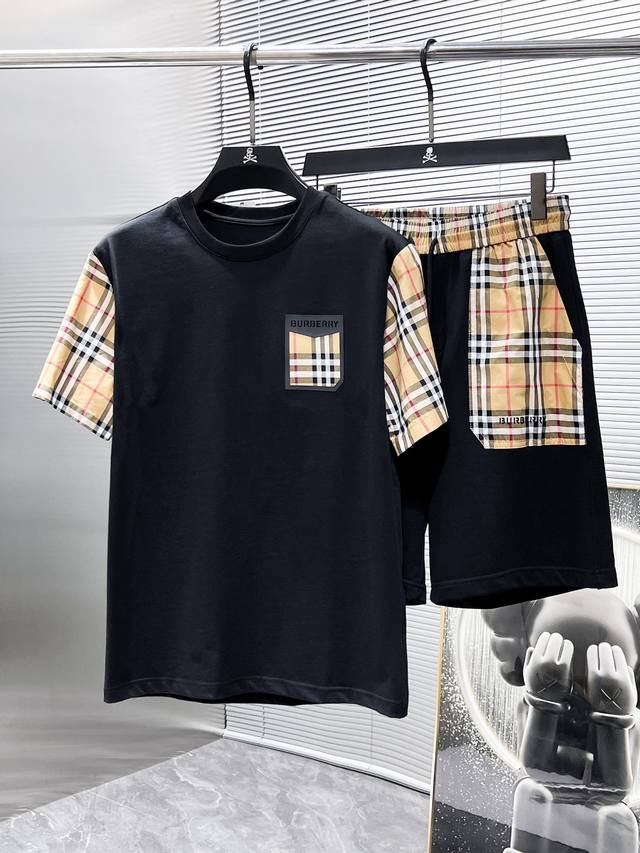 巴宝莉 Burberry 2024ss夏季新款 休闲 短袖 短裤裤 套装，高端版本！专柜定制面料 透气舒适度高，细节无可挑剔，品牌元素设计理念，体现高品质。手感