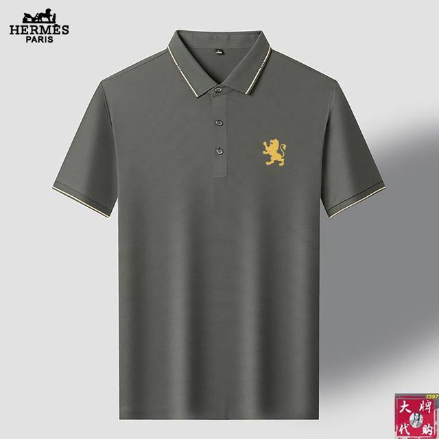 Hermes 爱马仕 春夏新款polo领短袖系列 精选优质丝光棉面料，时尚大牌logo设计，上身版型超赞，面料细腻舒适透气，随意搭配都超级好看时尚型男必备款哦！