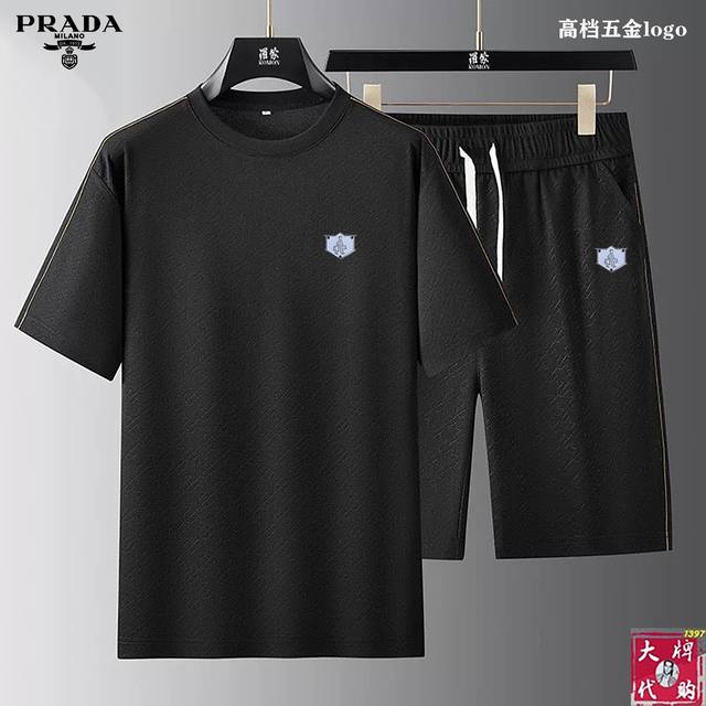 Prada 普拉达 夏季新款短裤套装！高端面料！独家首发新品 ，官网同步米兰走秀款 实物拍摄顶级好货标准码数！最新顶尖官网原单，全新体验 专柜面料立体剪裁 全新