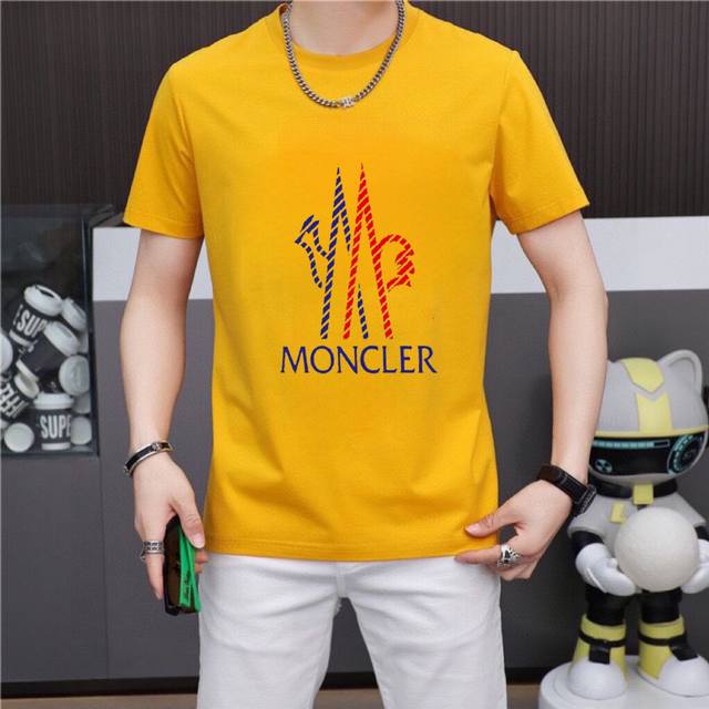 品牌 MONCLER 蒙口 胖子福音 原单男士休闲短袖T恤，2024春夏新品，定制胸前顶级logo 工艺、搭配整件细节 品质及剪裁设计都堪称一流，定制进口丝光棉