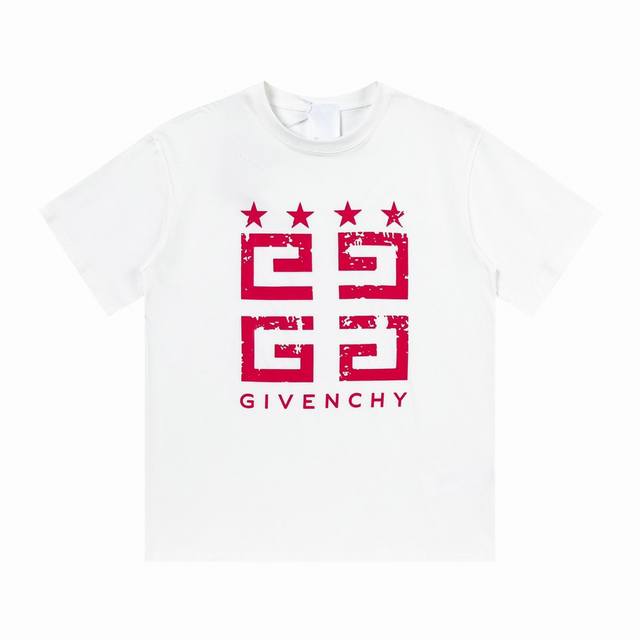 特价 齐码 Givenchy 纪梵希24fw新款推荐印花休闲短袖t恤 客供定制面料，贴身体感非常舒适，标志logo图案压胶工艺设计，大牌感十足。 最新时尚宽松版