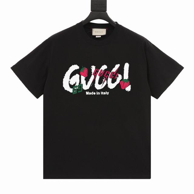 特价 齐码 Gucci 古驰2024字母logo印花圆领T恤短袖 260克同缸染面料手感舒适，春夏最新砖柜同步时尚又个性超级百搭男女同款人手必备 颜色: 黑色，