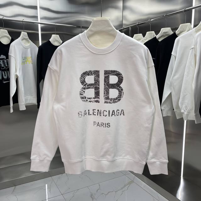 BALENCIAGA巴黎世家经典圆领卫衣 快手小红书爆款卫衣，衣服面料采用原版定织定染纯棉毛圈400g高克重面料，柔软亲肤细腻。做工细致，厚度适中，后领织带包边 - 点击图像关闭