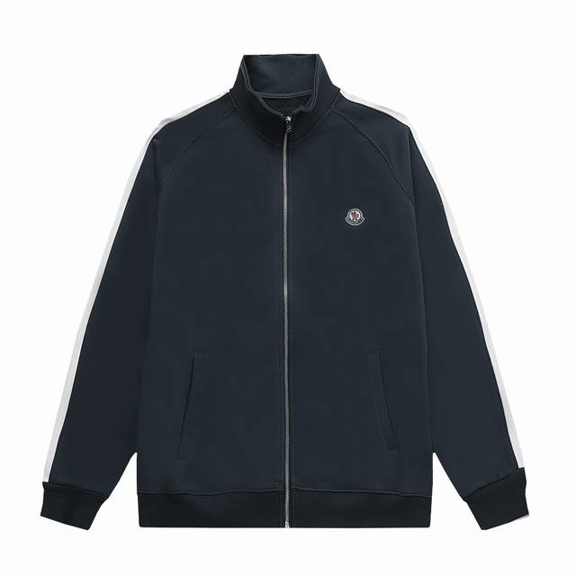 新款上新 蒙口 MONCLER 2024官网同款新款拉链外套徽章logo 五金logo识标高品质牛肚面料、特别手感、超级质感 舒适柔软透气 休闲宽松版型 潮流男