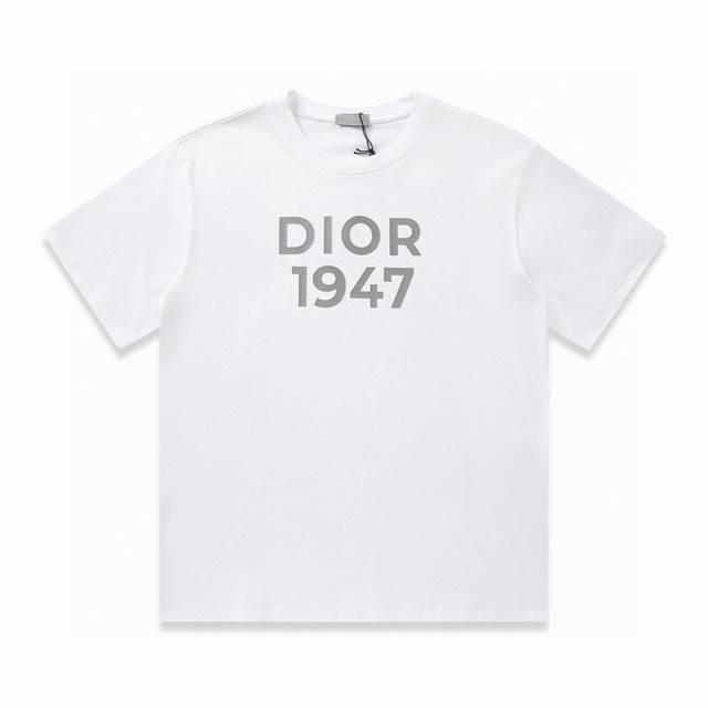 特价 齐码 Dior 迪奥24ss最新龙年系列1947图案短袖T恤 纯棉双纱面料，宽松版型、全套辅料配备 面料柔软实厚三标齐全，男女同款码数 颜色：藏蓝 白色