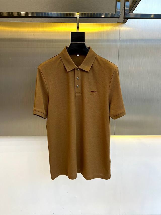 Zegna杰尼亚、2024新品男士商务休闲翻领polo shirt。六角珠地蜂窝珠地。本店主推了八年的经典大珠地面料，专柜60%以上的POLO衫都是此款面料。今