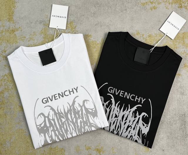 Givench*纪梵* 2024SS新款短袖T恤，定制进口原版丝光面料！经典LOGO设计，简单大方得体 时尚不失个性 上身休闲随性 内搭单穿皆可 彰显大牌气质，