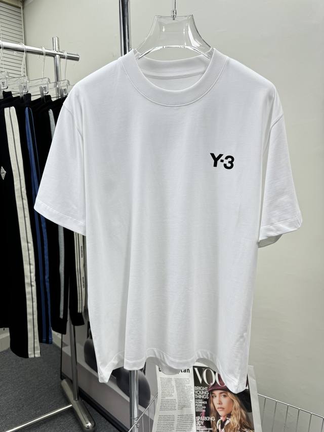 Y-3 顶级版本 2024秋冬新品加厚290克短袖 火爆上市啦 定制顶级优选洗水棉面料 上身舒适度高 专柜同款装饰 轻奢内敛低调奢华 内搭外穿轻松驾驭不挑人 裁 - 点击图像关闭