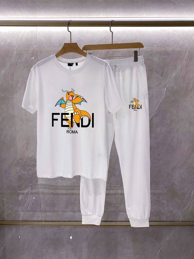 FENDI 芬迪 胖子福音 2024官网同款.世界知名奢侈品牌.夏季男士 双丝光 高品质货套装 采用进口原单面料 ，当季时尚潮流款，百搭爆款。简洁大方，精密的车