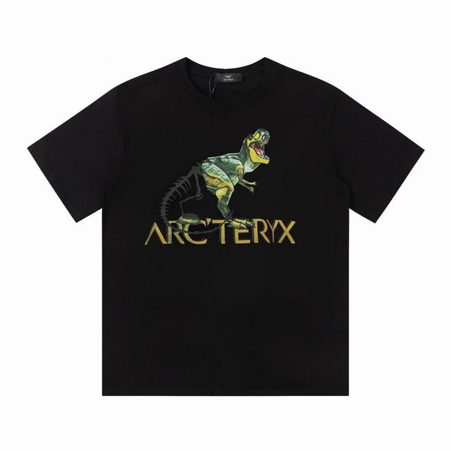 特价 齐码 Arctertx 始祖鸟新款logo印花短袖T恤 Arctertx今年势不可挡，颠覆传统的户外设计，采用百分百270克纯棉面料，质感柔软顺滑，保持了