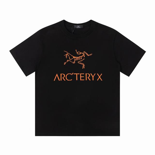 特价 齐码 Arctertx 始祖鸟新款logo印花短袖T恤 Arctertx今年势不可挡，颠覆传统的户外设计，采用百分百270克纯棉面料，质感柔软顺滑，保持了