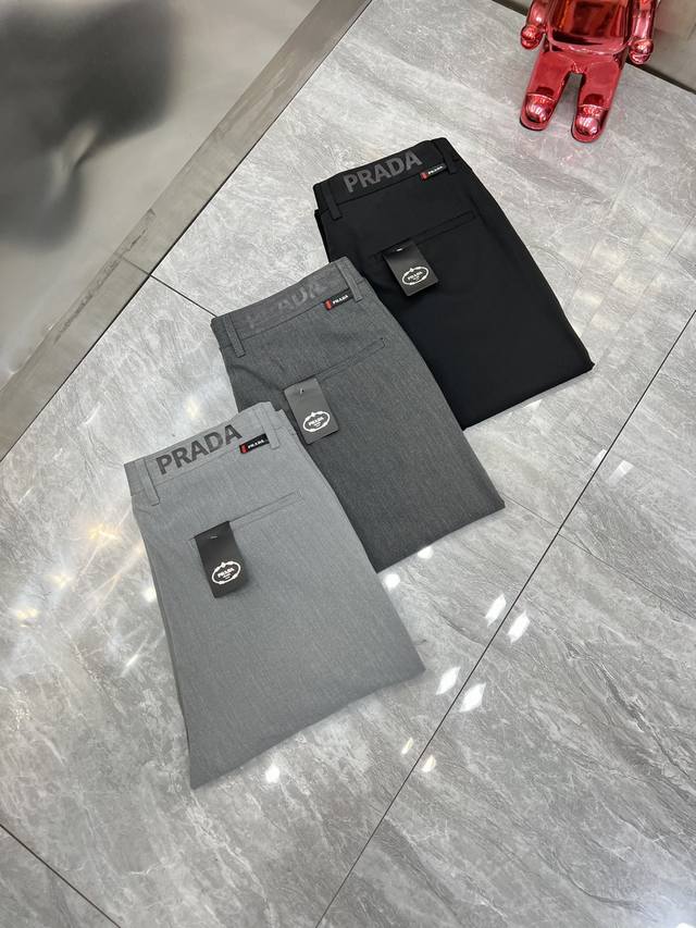 Prada 普拉达 2024春夏新品 三标齐全 西裤 休闲裤 好货不用过多介绍 看细节 专柜码数：29-38 175 140上身31