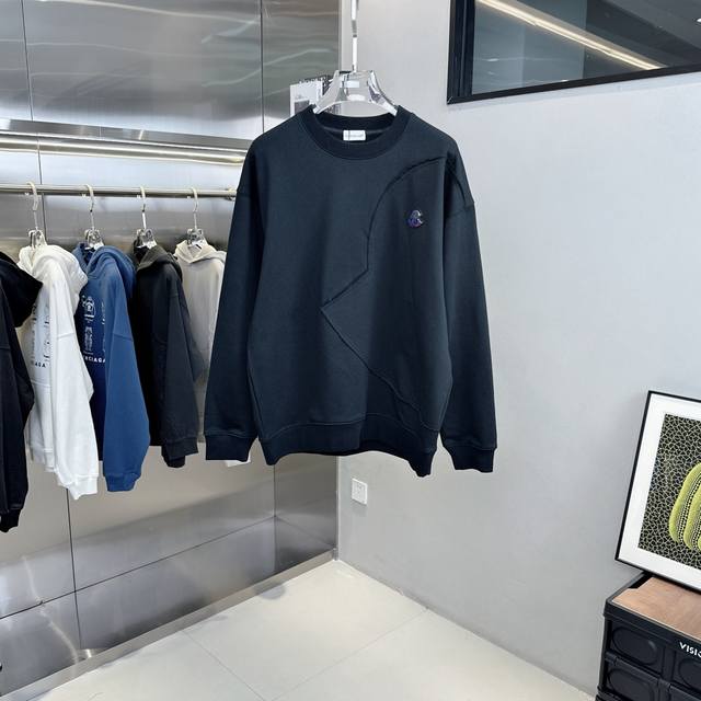 蒙口 MONCLER 秋冬新品 前幅定制水油logo手剪工艺 双色字母绣花 细节工艺高级感十足 男女同款卫衣 颜色：黑 白 尺码：S M L XL XXL