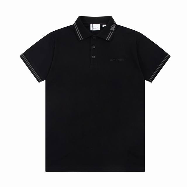 burberry春夏翻领Polo衫新款 领口战马刺绣Logo标识，定制字母标识纽扣，手工缝钉领标 细节到位 采用 100% 纯棉丝光珠地，手感舒适，配备用扣，三