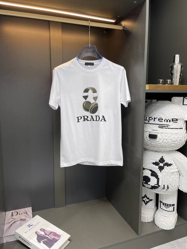 PRADA 普拉*.胖子福利 M-6XL{最大穿230斤｝立体凹凸工艺图案短袖 胸前印花短袖采用进口丝光棉面料。上身透气，不起球，手感柔软舒适，全衣平车走线立体