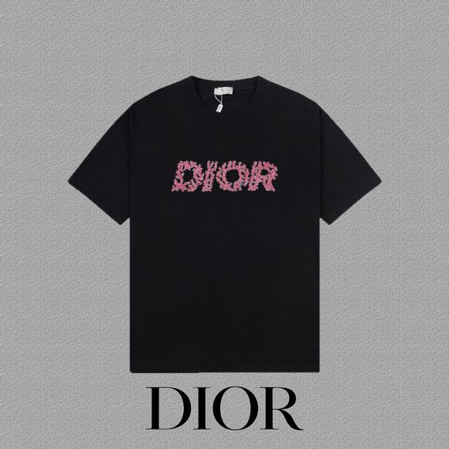 DIOR 迪奥] 2024FW短袖T恤 LOGO印花 高端32s双纱260克面料 重磅面料 定制拉架罗纹同缸同染 三标齐全 男女同款 颜色：黑色 白色 尺码：X