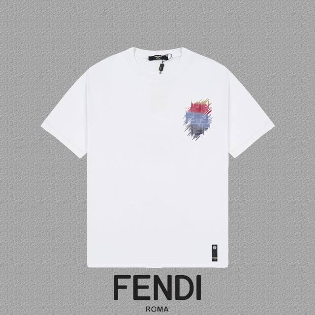 FENDI 芬迪] FW短袖T恤 LOGO印花 高端32s双纱260克面料 重磅面料 定制拉架罗纹同缸同染 三标齐全 男女同款 颜色：黑色 白色 尺码：XS S