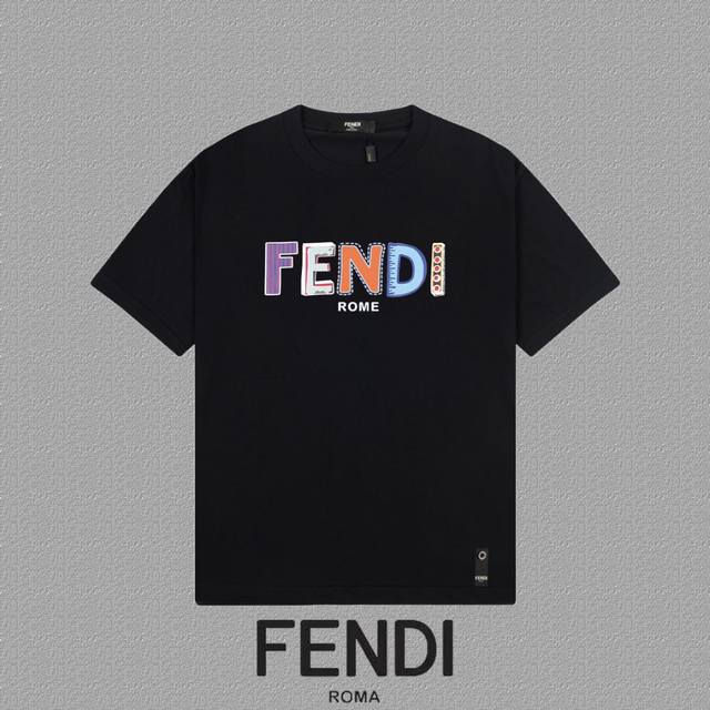 FENDI 芬迪] FW短袖T恤 LOGO印花 高端32s双纱260克面料 重磅面料 定制拉架罗纹同缸同染 三标齐全 男女同款 颜色：黑色 白色 尺码：XS S